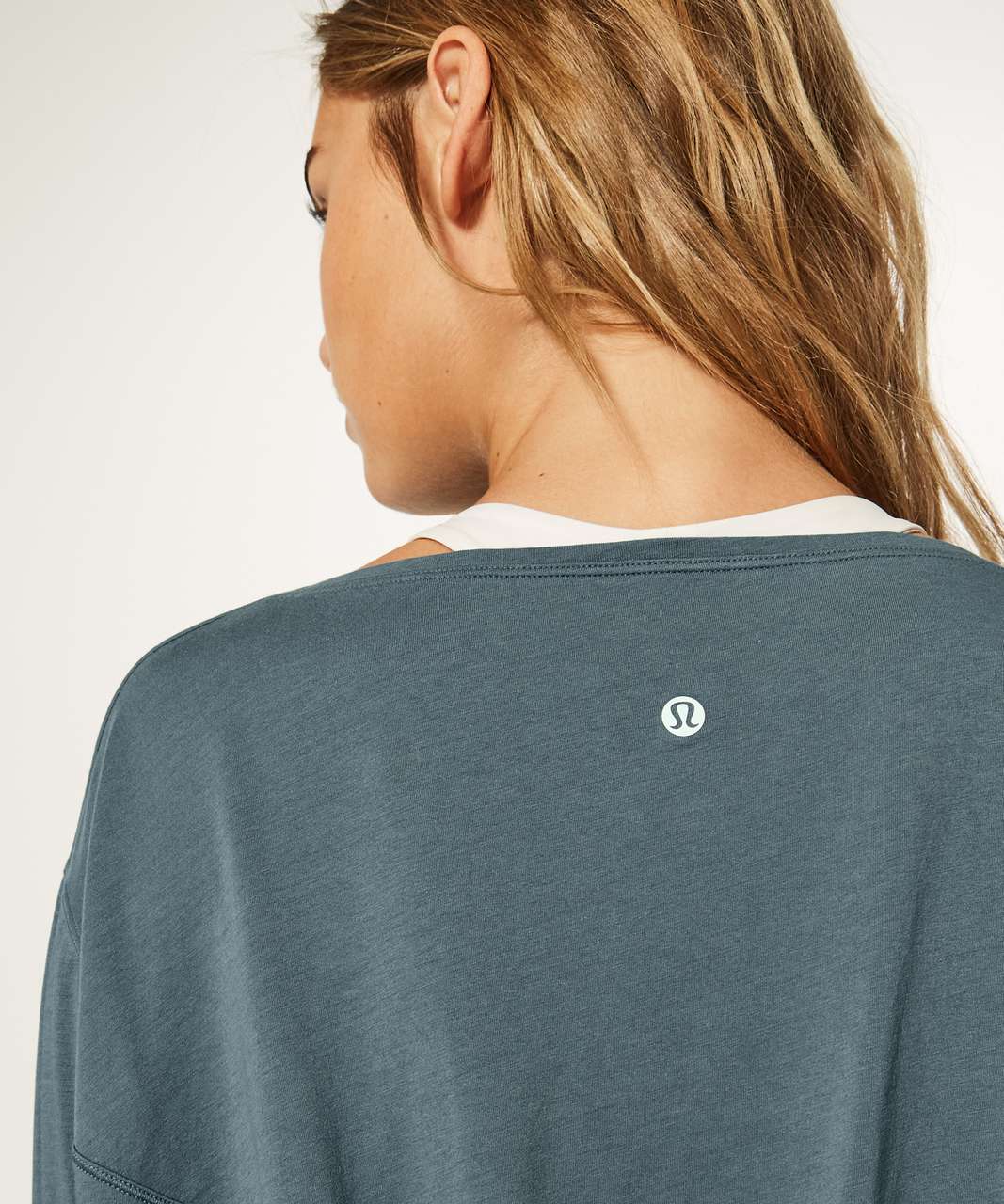 Lululemon Back In Action Long Sleeve - Mystic Green