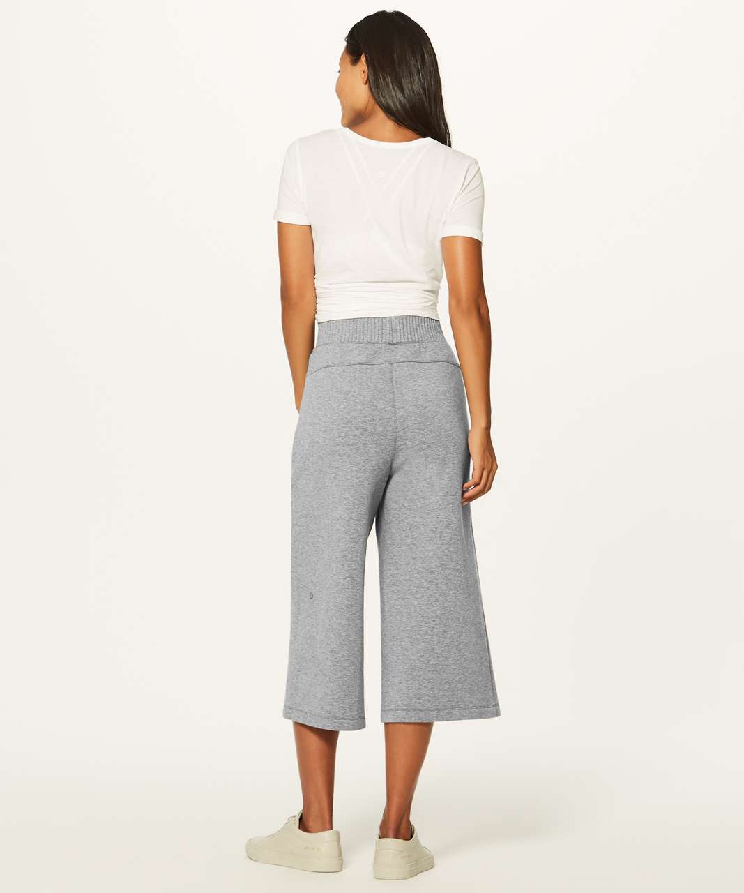 Lululemon New Form Crop (17") - Heathered Medium Grey / Black