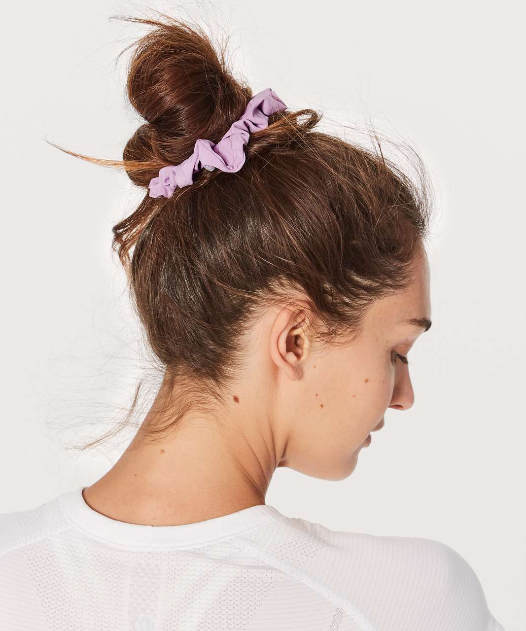 Lululemon Uplifting Scrunchie - Lilac Quartz