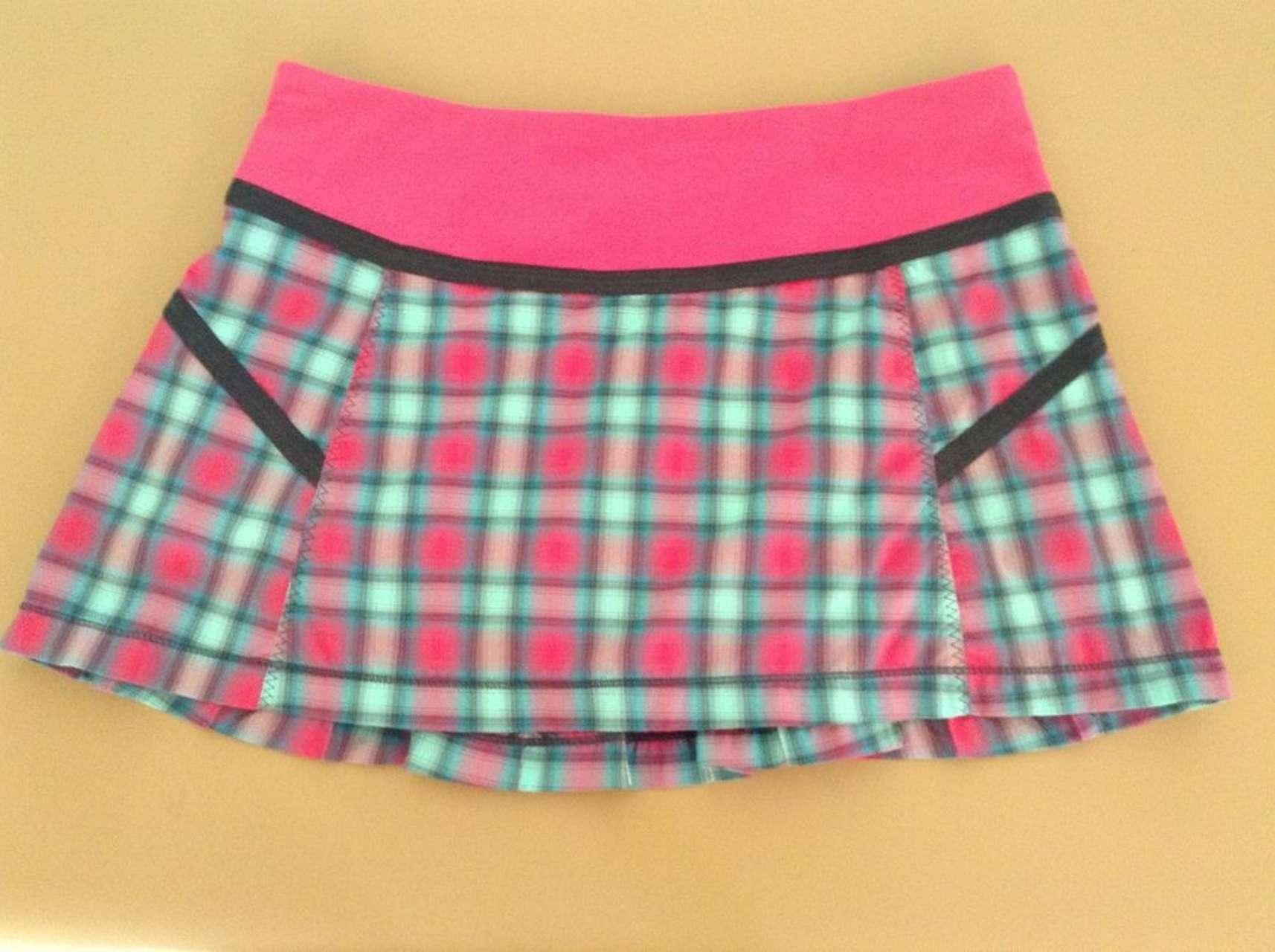 Lululemon Speed Short Senortia Plaid Green Pink Women's Size 2 in 2023