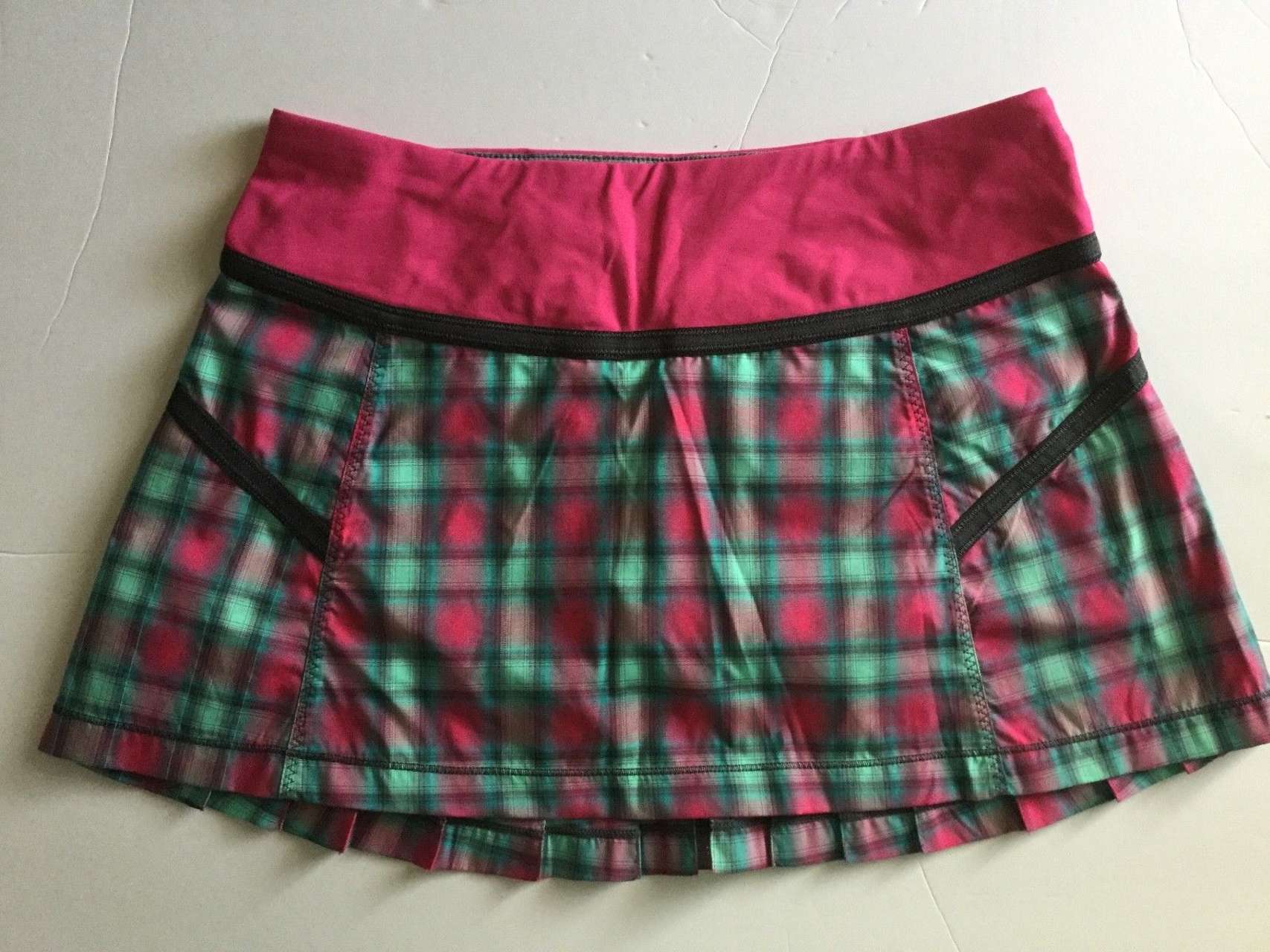 Lululemon Speed Short Senortia Plaid Green Pink Women's Size 2 in 2023