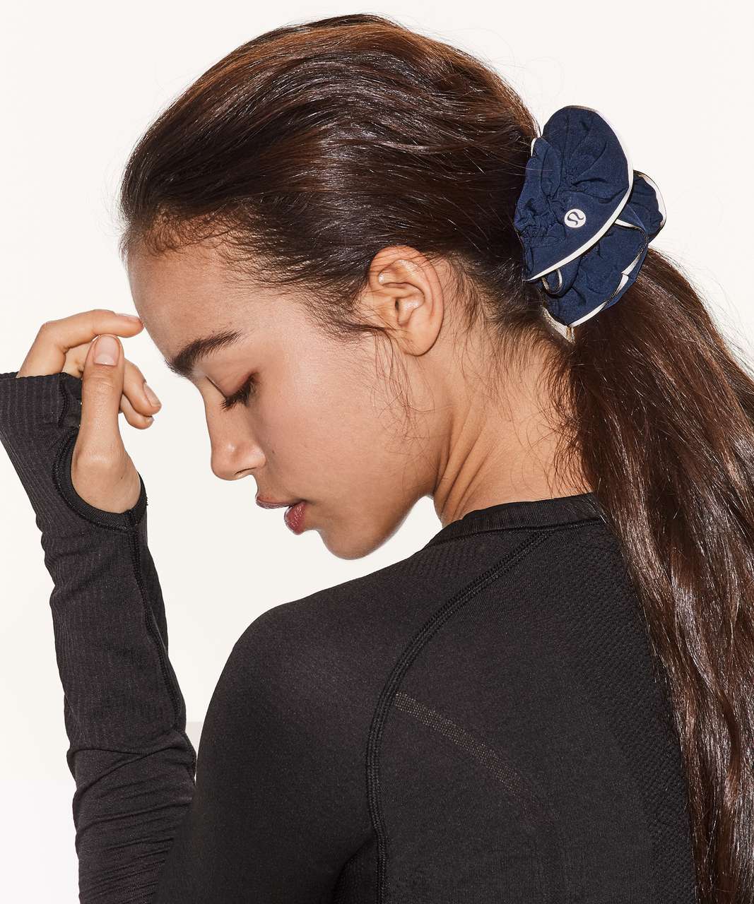 Lululemon Light Locks Scrunchie - Lux Indigo