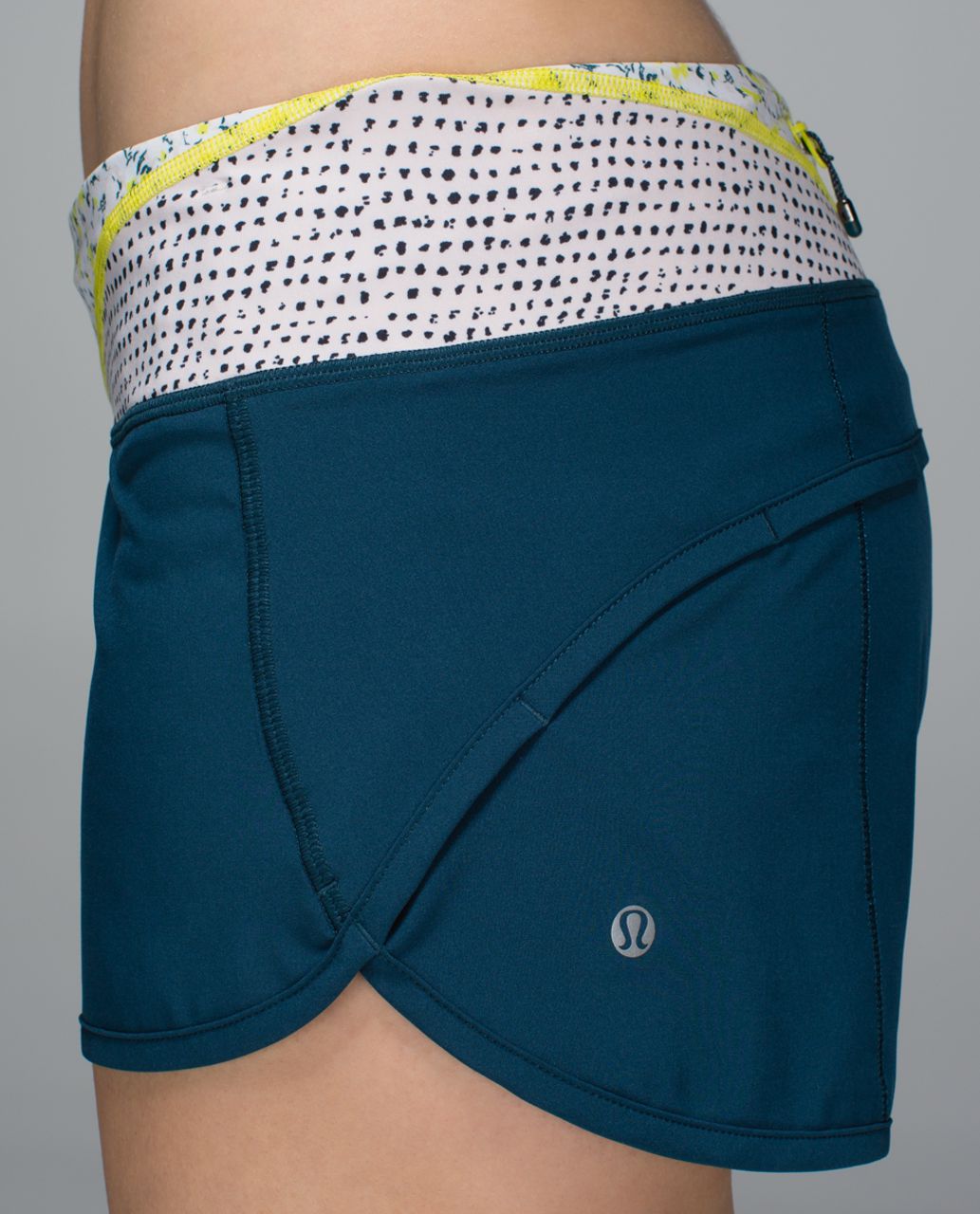 Lululemon 6 Speed Short Alberta Lake Teal Rose Herringbone EUC! Rare!