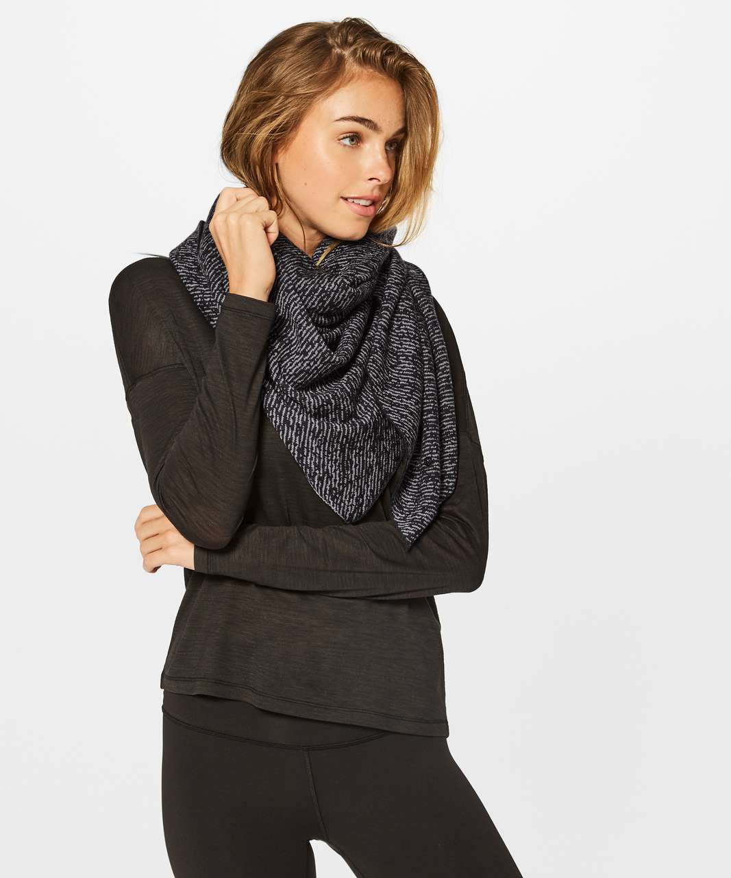 Lululemon Flow & Go Scarf - Heathered Black / Heathered Medium Grey