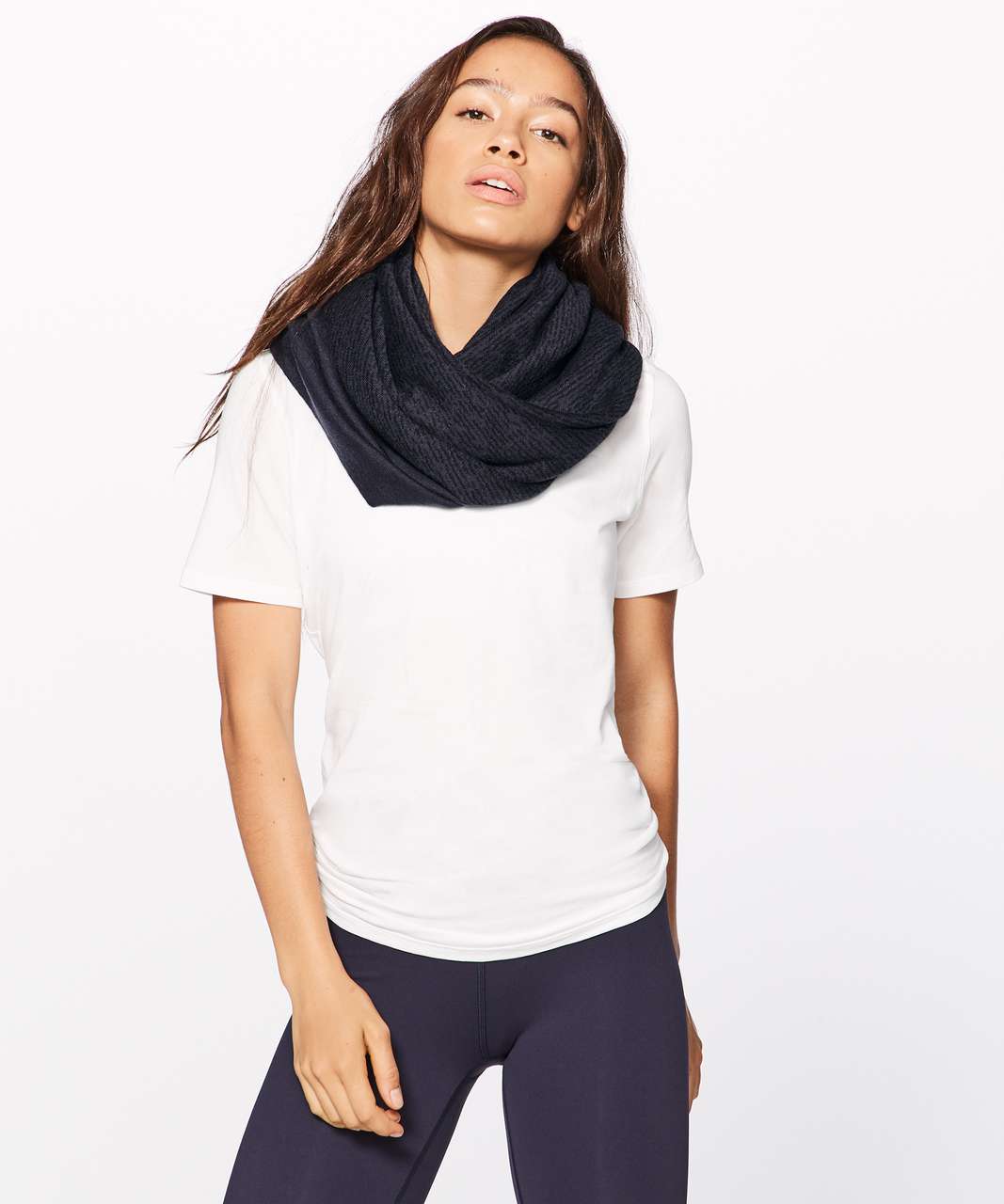 Lululemon Flow & Go Scarf - Midnight Navy / Black