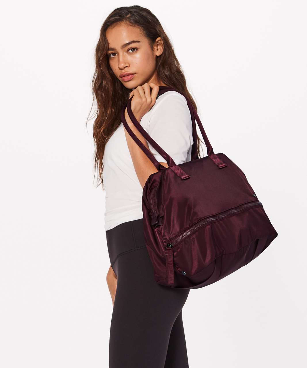 lululemon go lightly duffel