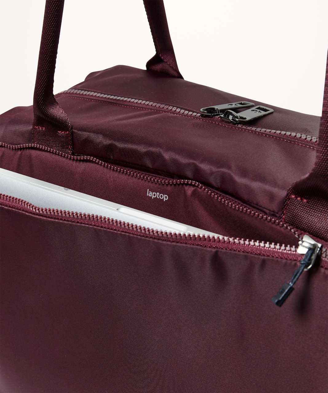 Lululemon Go Lightly Duffel (32L) - Garnet