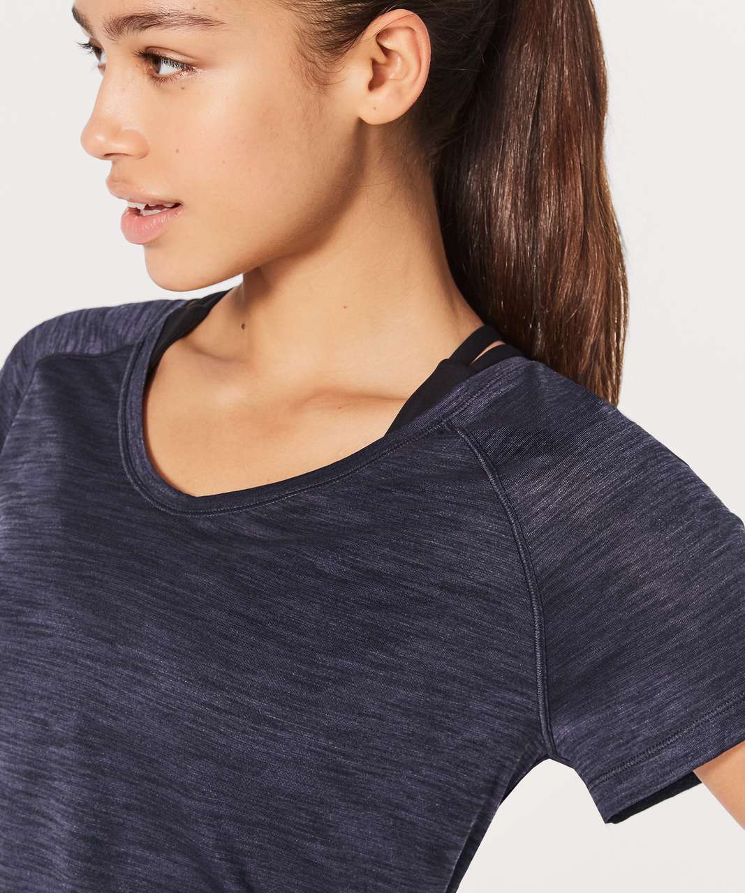 Lululemon Back In Action Short Sleeve - Heathered Viola / Black