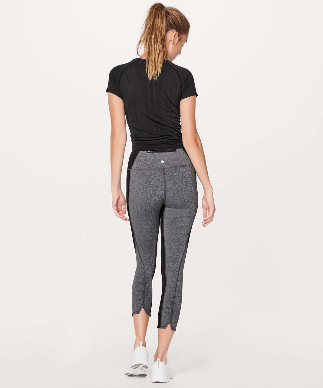 Lululemon Colour Me Quick Cropped Black Leggings Size 6 - $23 - From Bailey