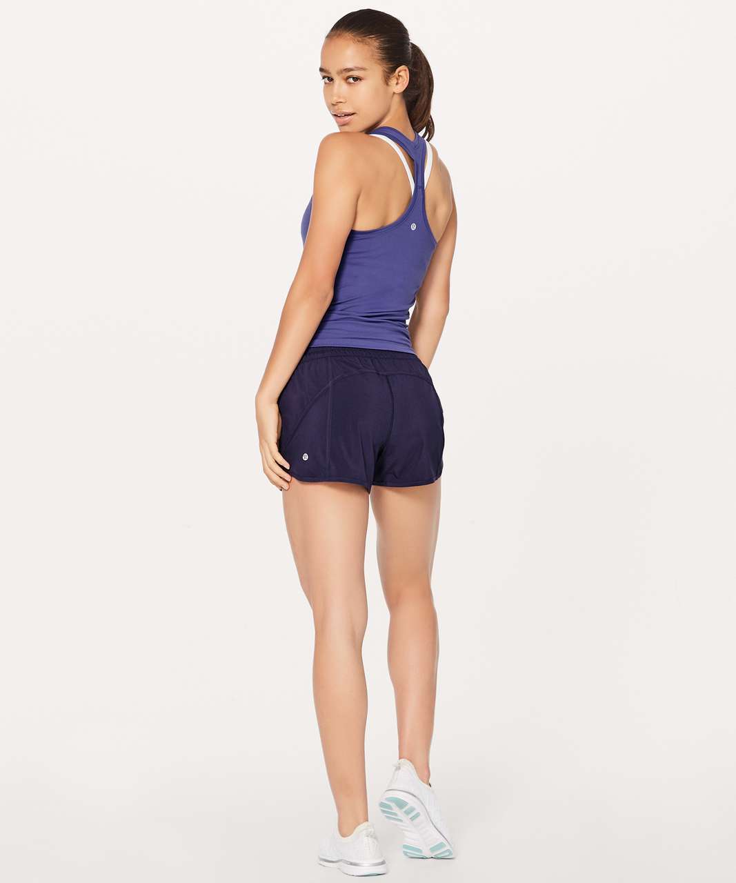 Lululemon Tracker Short V *4