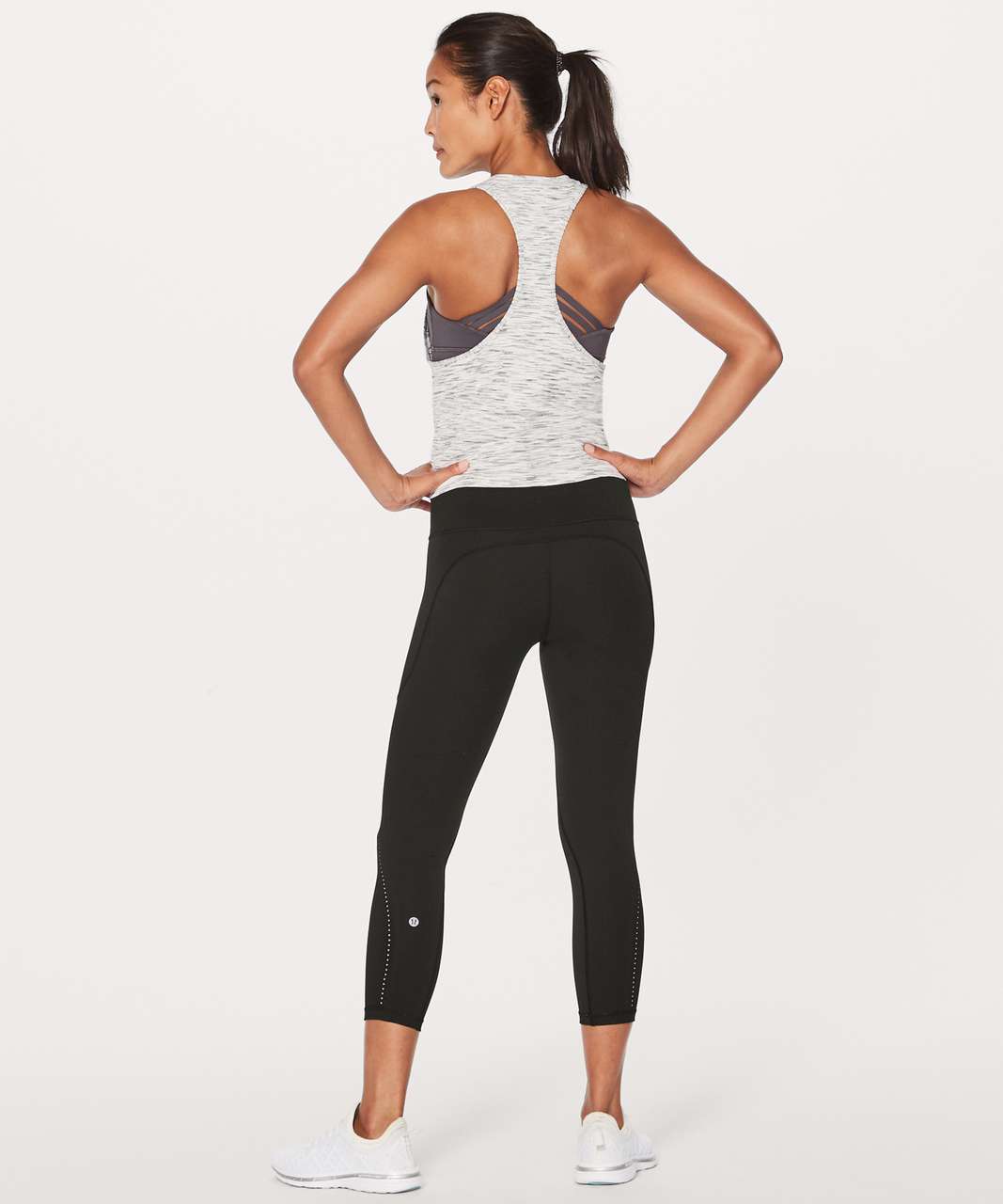 Lululemon Womens Extra Mile Crop Reflective Black Leggings Crop Size 2  Running - $57 - From Emilia