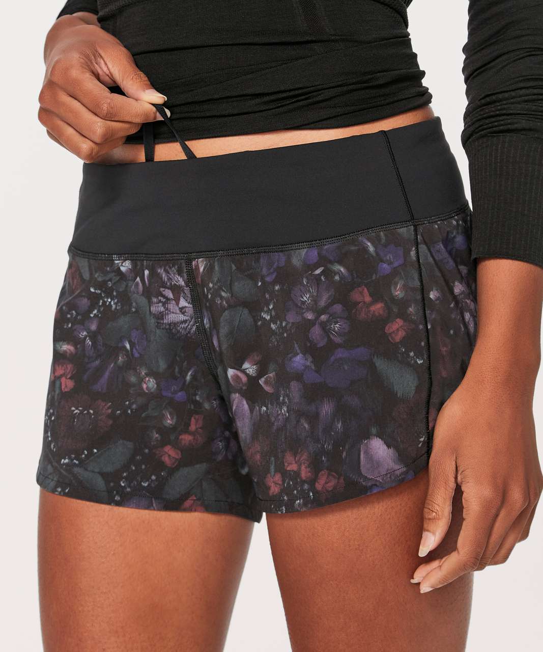 Lululemon Speed Up Short (Long 4") - Frozen Flourish Multi / Black