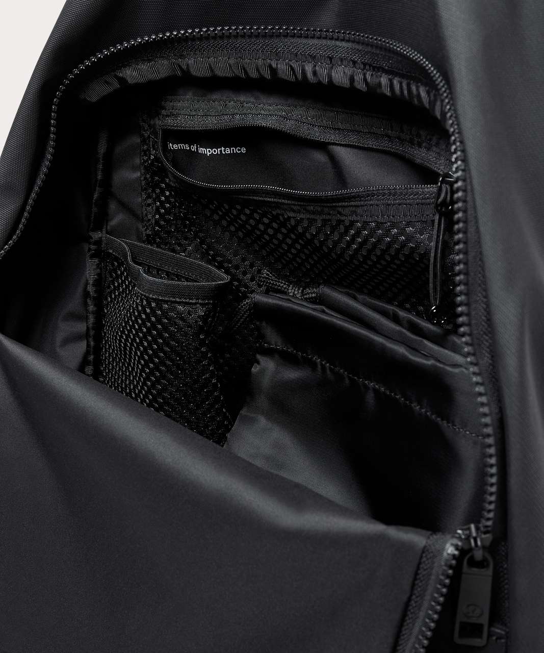 Lululemon City Adventurer Backpack (Reflective Mesh 21L) - Silver Reflective / Black