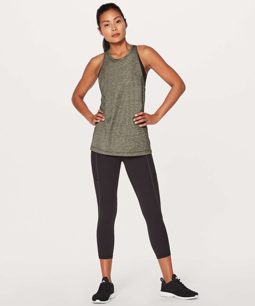 Lululemon Womens 6 Gray Black Extra Mile Tank 2 in 1 Strappy Built