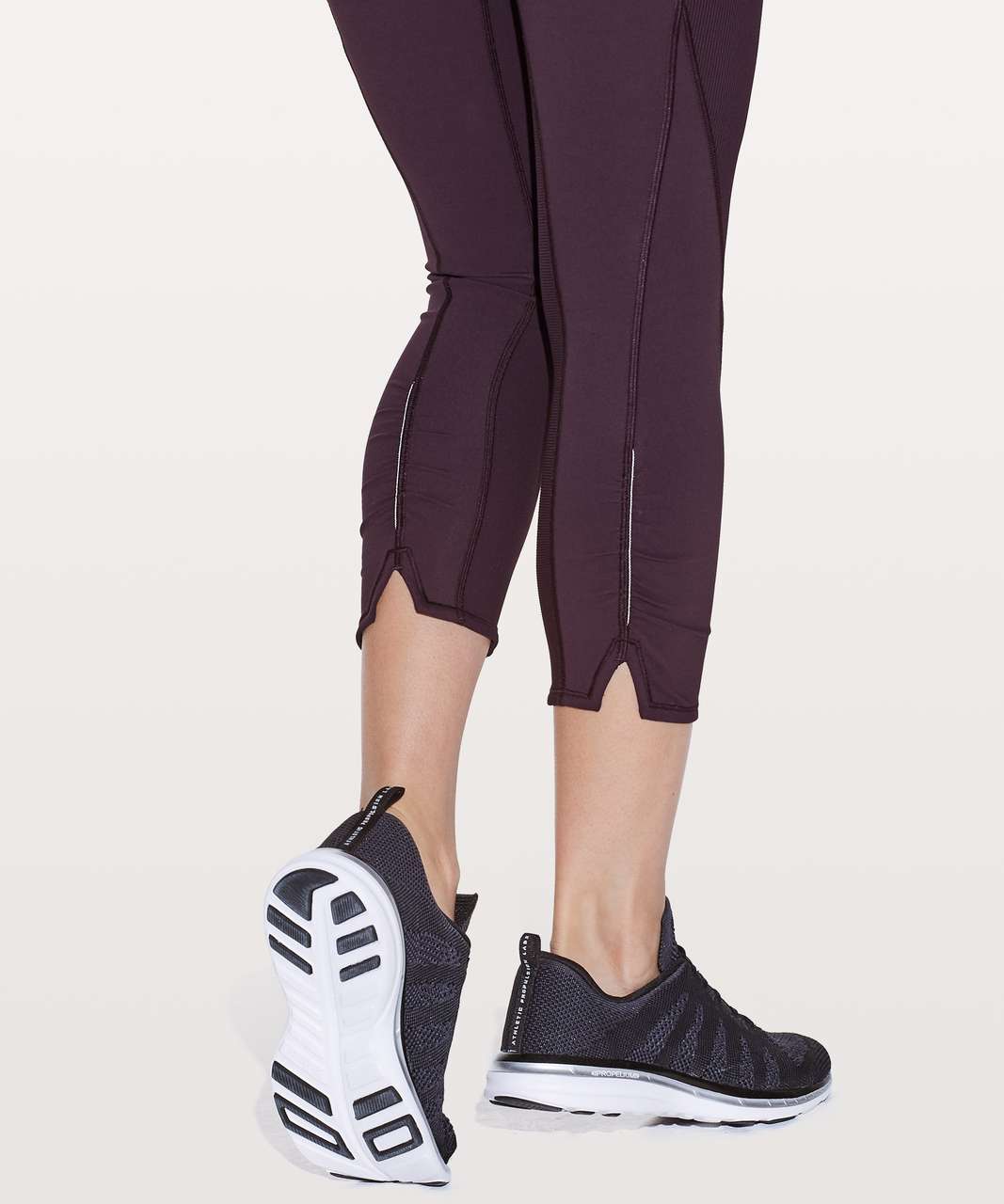 Lululemon On Your Mark Crop 23" - Black Cherry