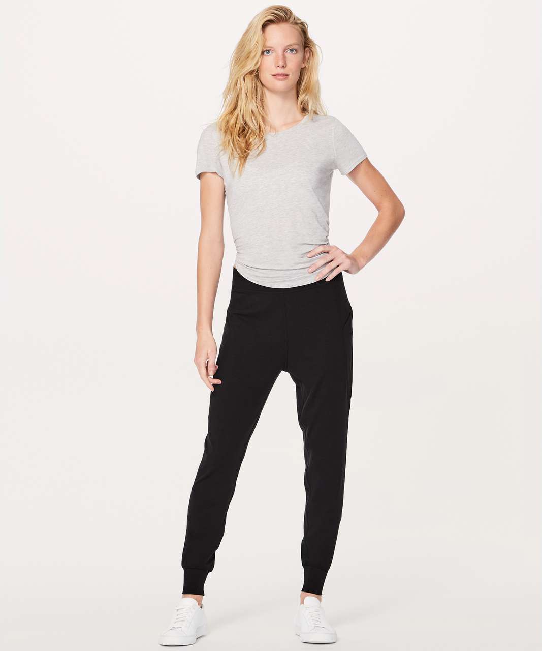 NWOT - Lululemon On The Move Pant *Lightweight Black