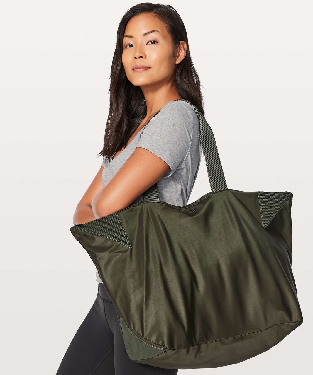 Lululemon Acute Tote Large 33L - Dark Olive