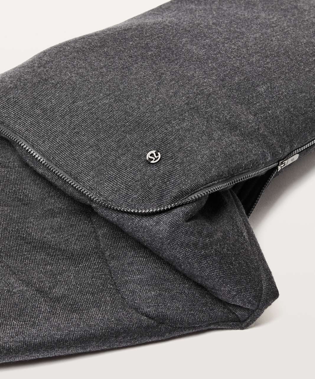 Lululemon On The Fly Comfort Pack - Heathered Core Black