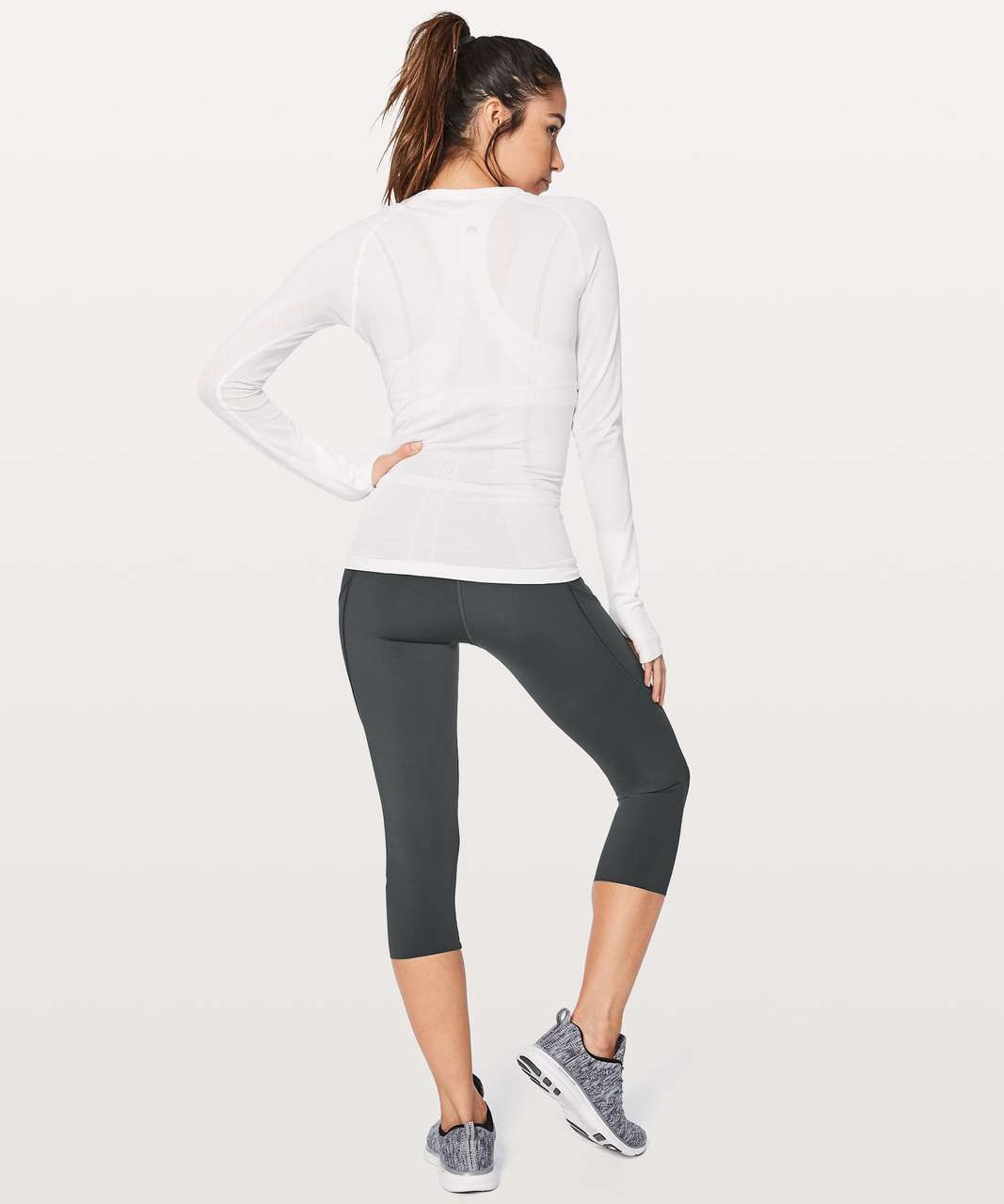 Lululemon Fast & Free Crop II *Nulux 19" - Deep Coal