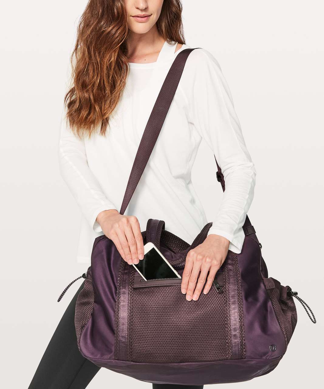 Lululemon Everywhere Duffel *Heatproof Pocket 27L - Black Cherry 