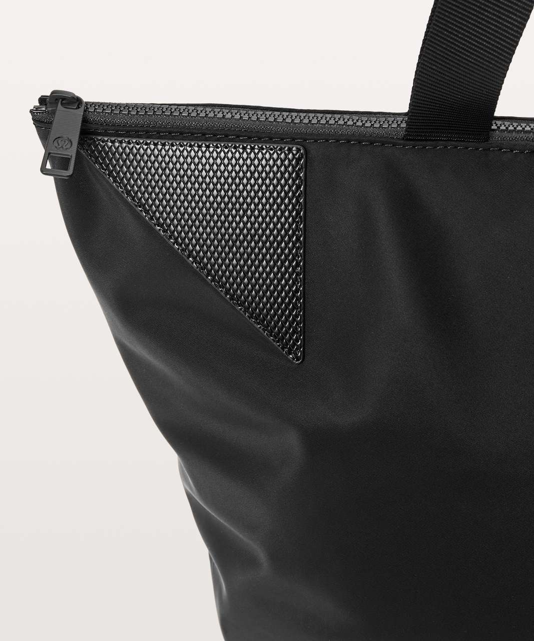 Lululemon Acute Tote 23L - Black