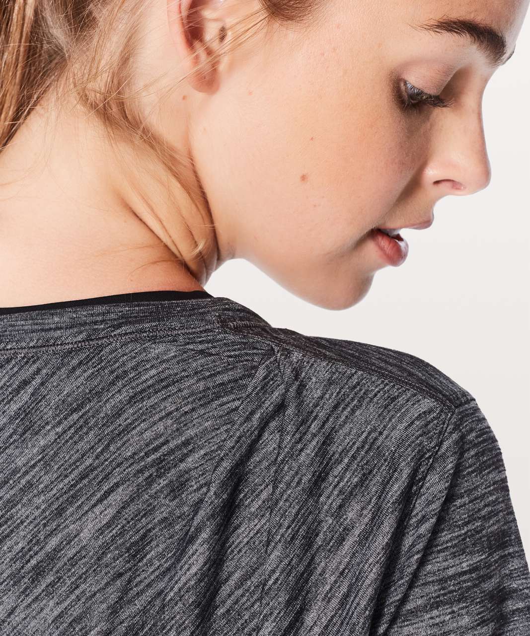 Lululemon Meant To Move Tee - Heathered Black