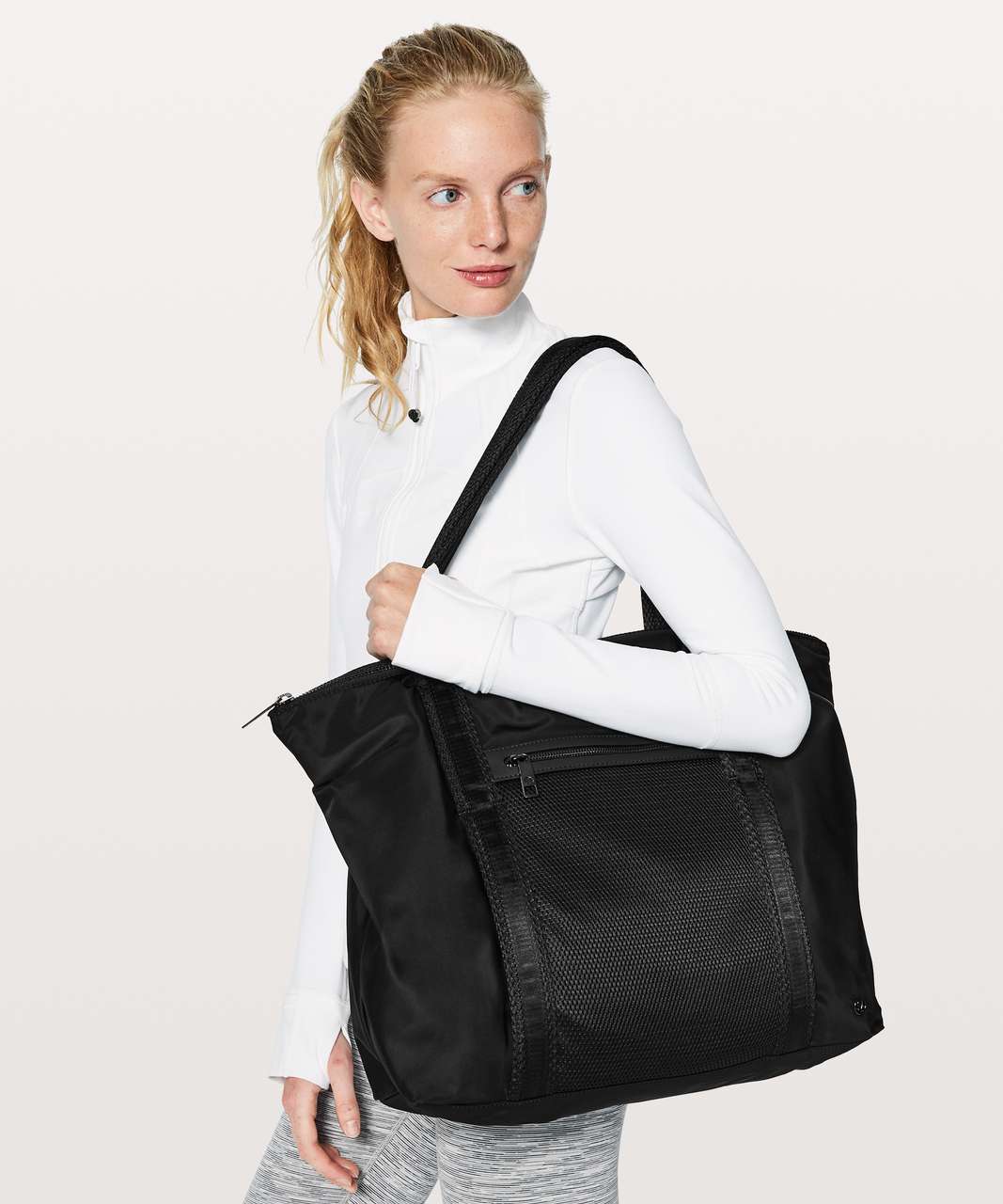 lululemon black tote