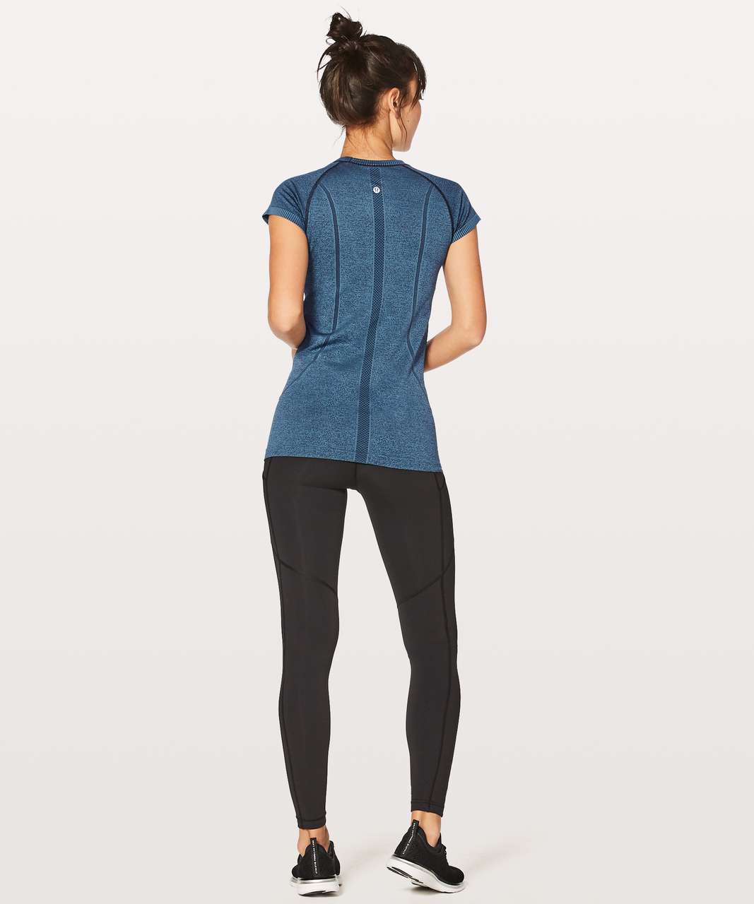 Lululemon Swiftly Tech Short Sleeve Crew - Jet Stream / Black