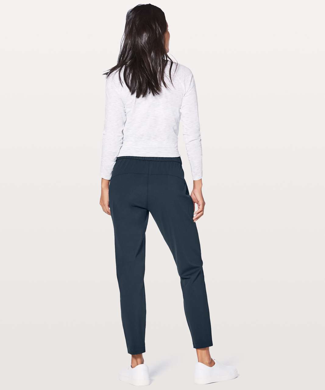 Styling my On the Fly Pant (7/8, 25”, ink blue in Luxtreme) : r