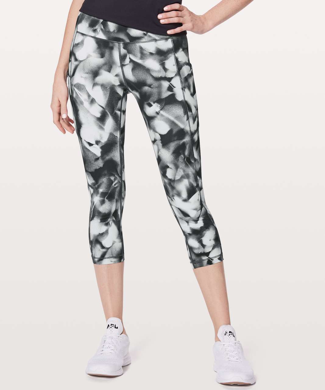 Lululemon Speed Up Crop 21" - Blush Blossom Alpine White Black