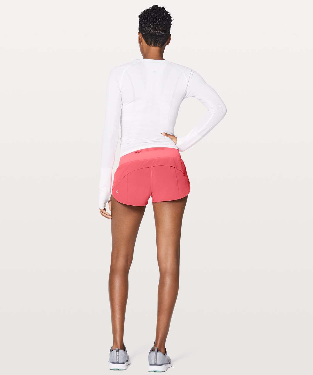 Lululemon Speed Up Short 2.5 - Flash Light Tone - lulu fanatics