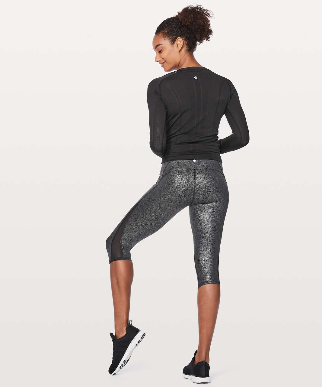 Lululemon Train Times Crop 17" - Luminosity Foil Print Black Silver / Black