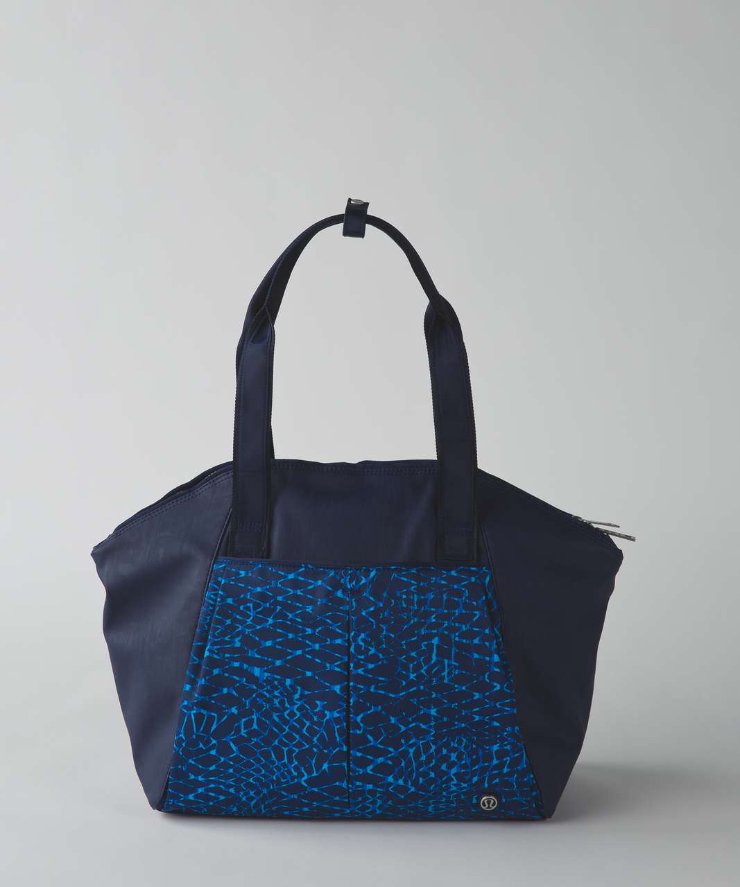 Lululemon Free to Be Bag - Salsa Snake Kayak Blue Hero Blue / Hero Blue ...