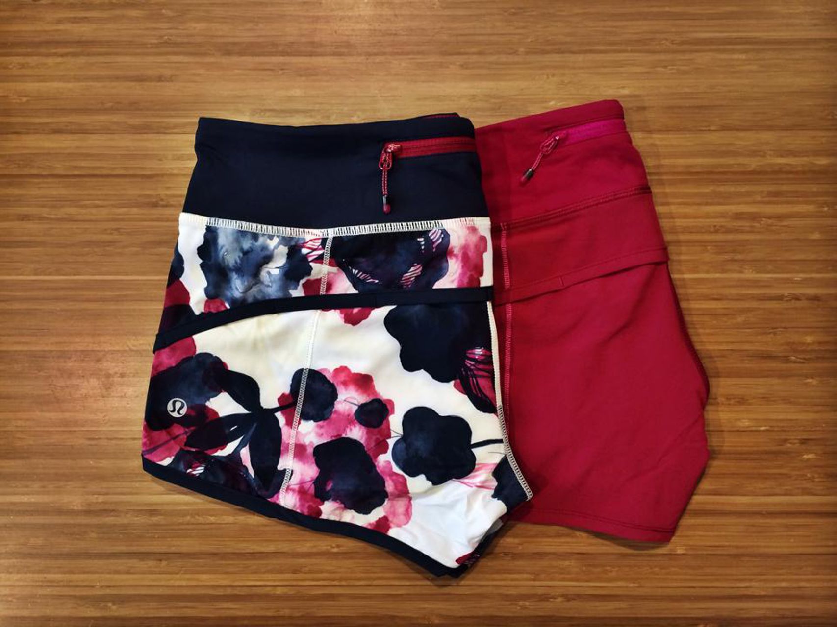 Lululemon Run:  Speed Short *4-way Stretch - Inky Floral Ghost Inkwell Bumble Berry / Inkwell