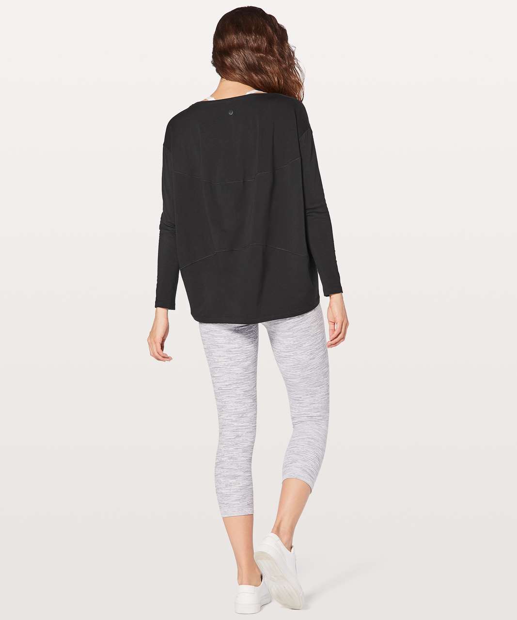 Lululemon Back In Action Long Sleeve V - Black