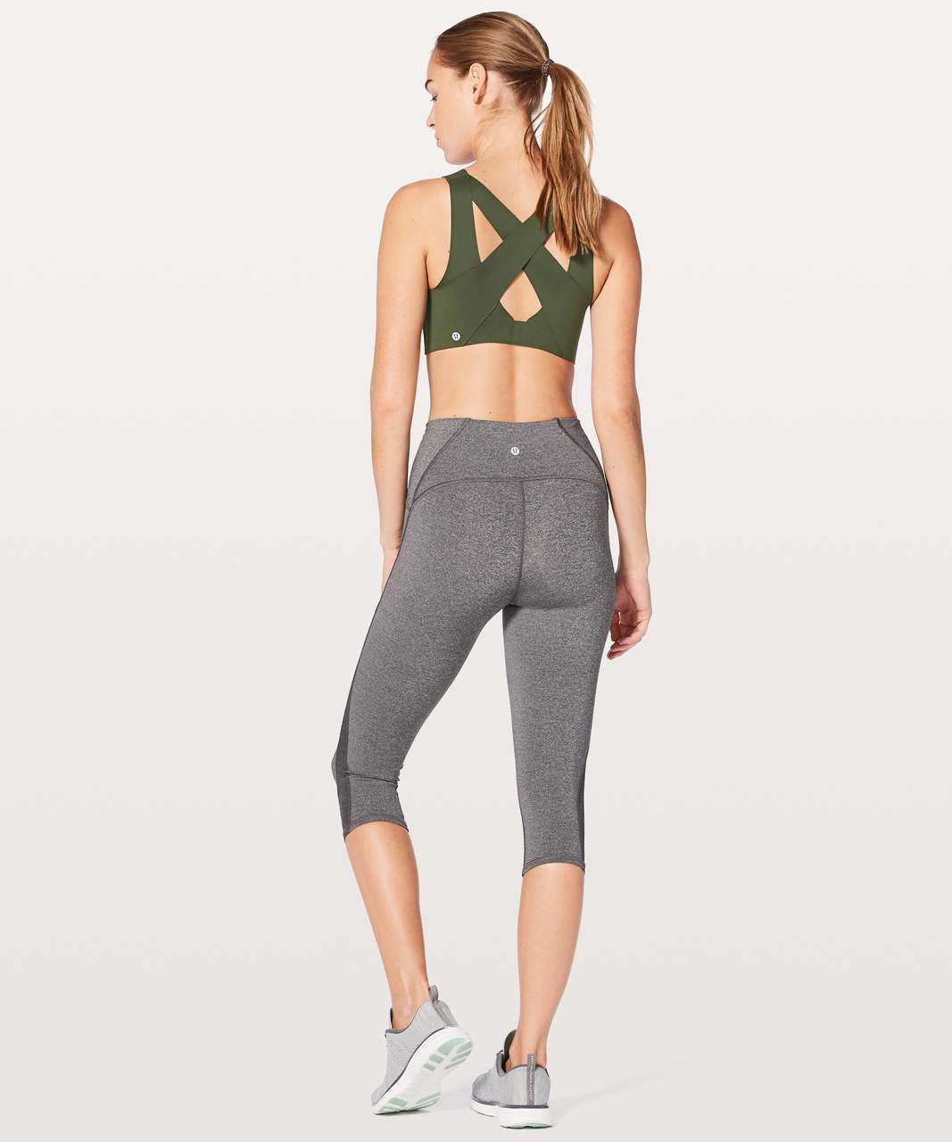 Lululemon Enlite Bra - Pesto