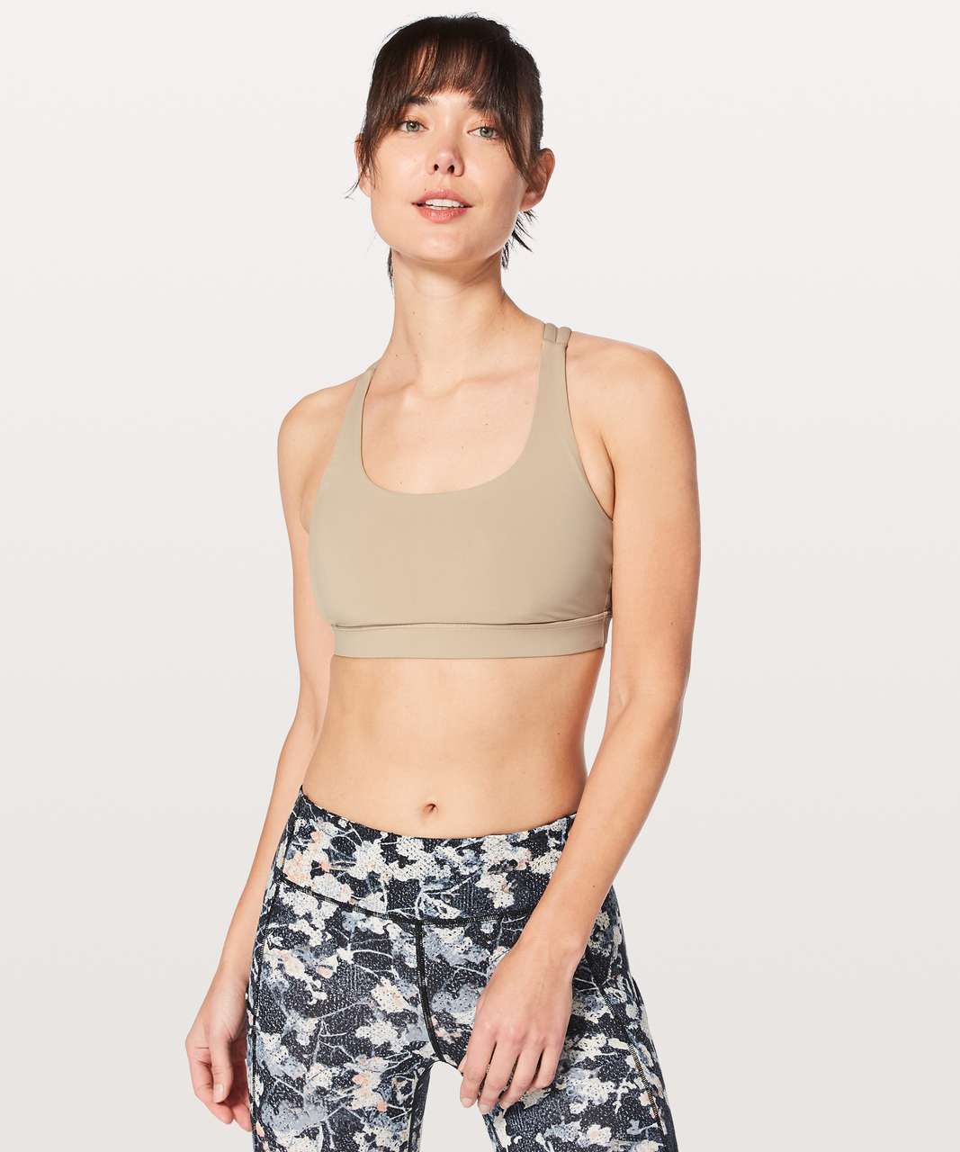 Lululemon Cream Built-In Bra Workout Top - Size 8 - S/M – Le Prix Fashion &  Consulting