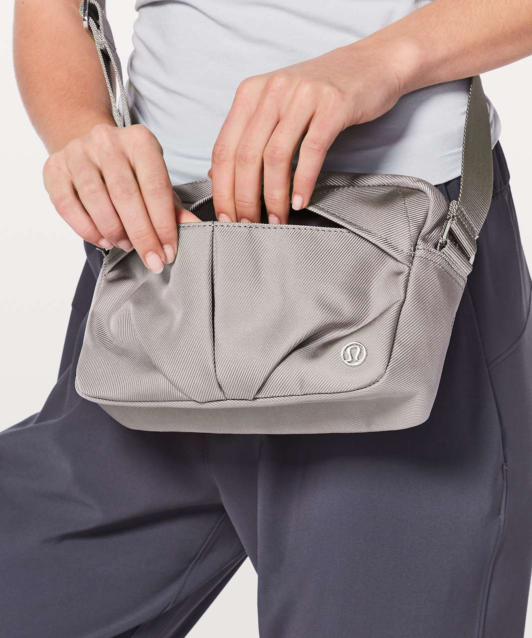 Lululemon City Adventurer Crossbody 3L - Dark Chrome