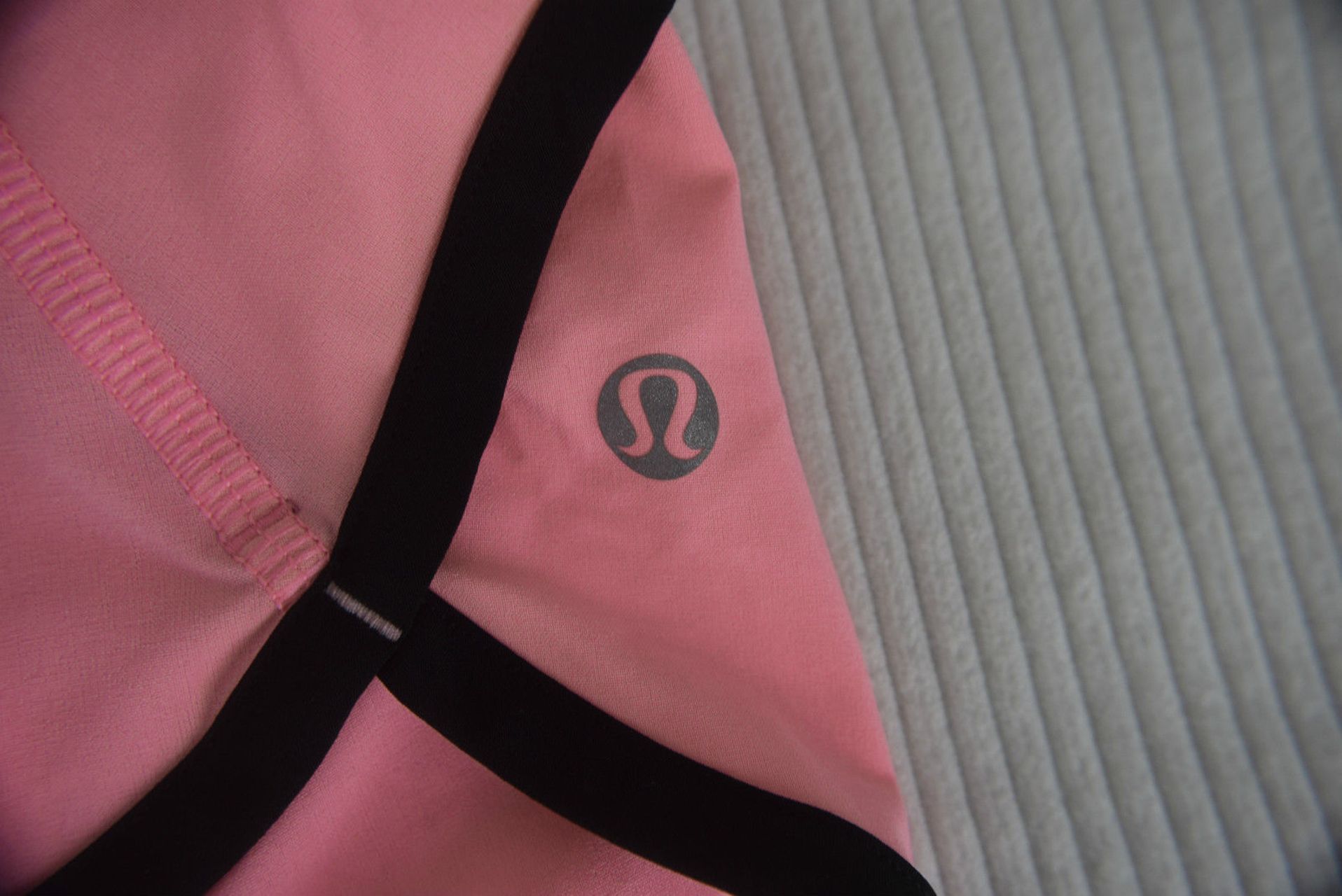 NEW LULULEMON Speed Up 2.5 Short 10 12 Pink Shell Run Gym