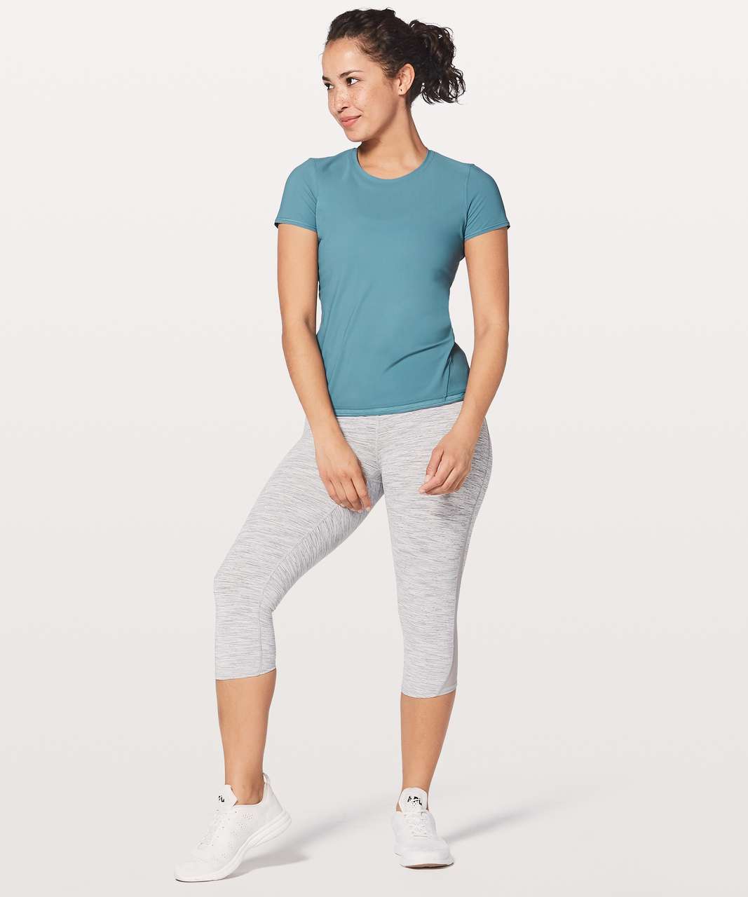 Lululemon Into the Sun Tee - Persian Blue