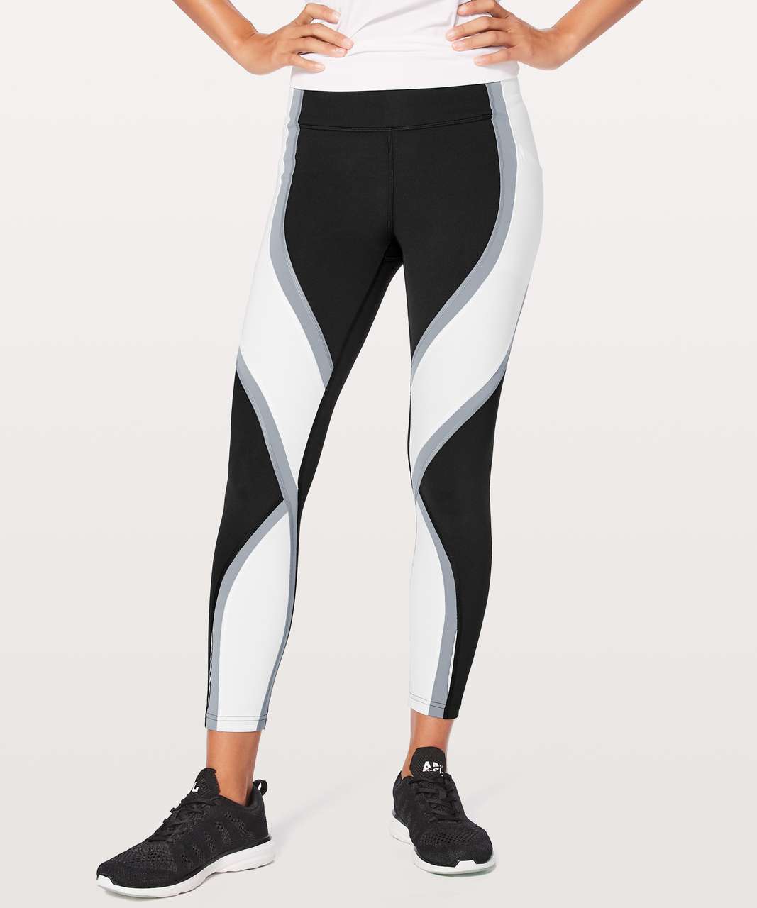 lululemon black/white patterned leggings - Hers 8 – SproutzUturn