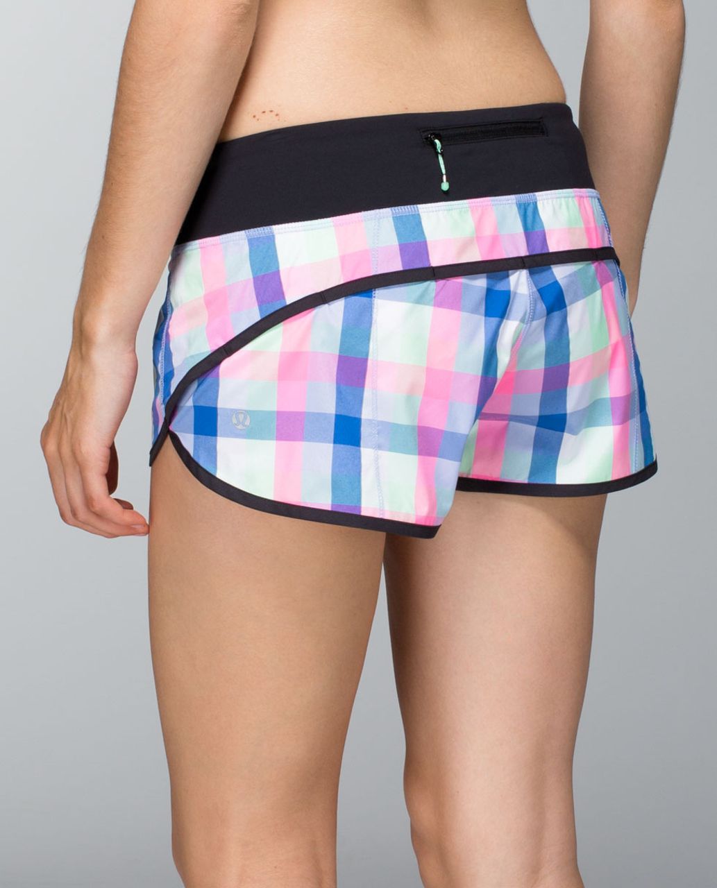 lululemon plaid shorts