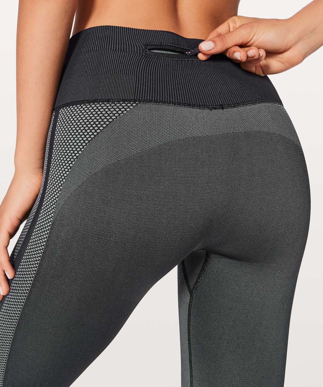 Lululemon Ready To Run Tight Pinpoint *28 - Black / Magnet Grey