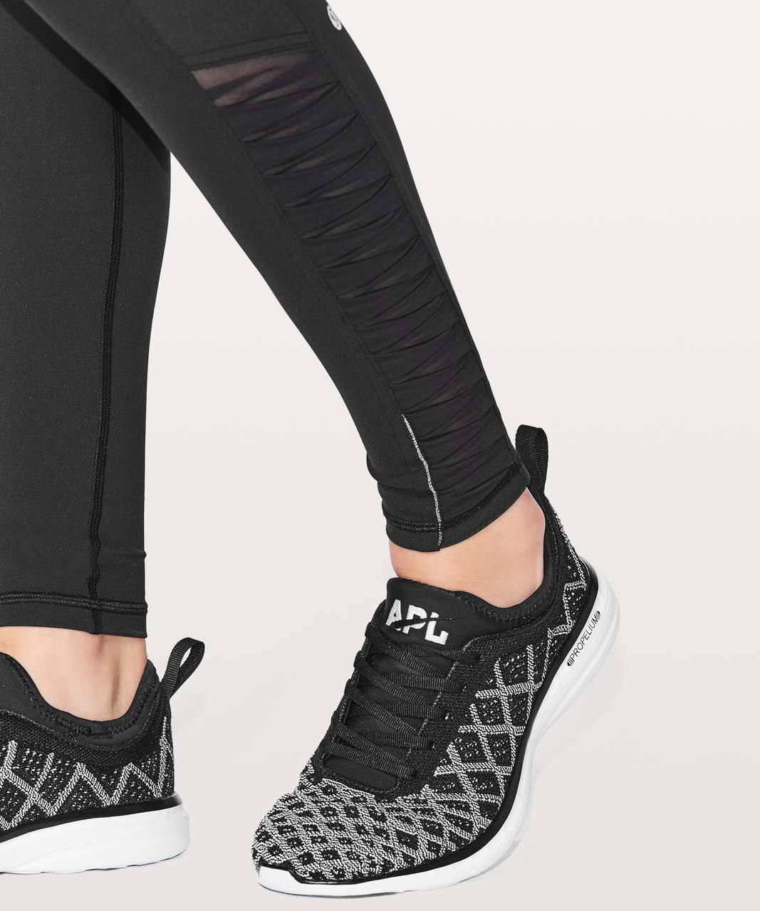 Lululemon Sharp Turns Tight 28 - Black - lulu fanatics