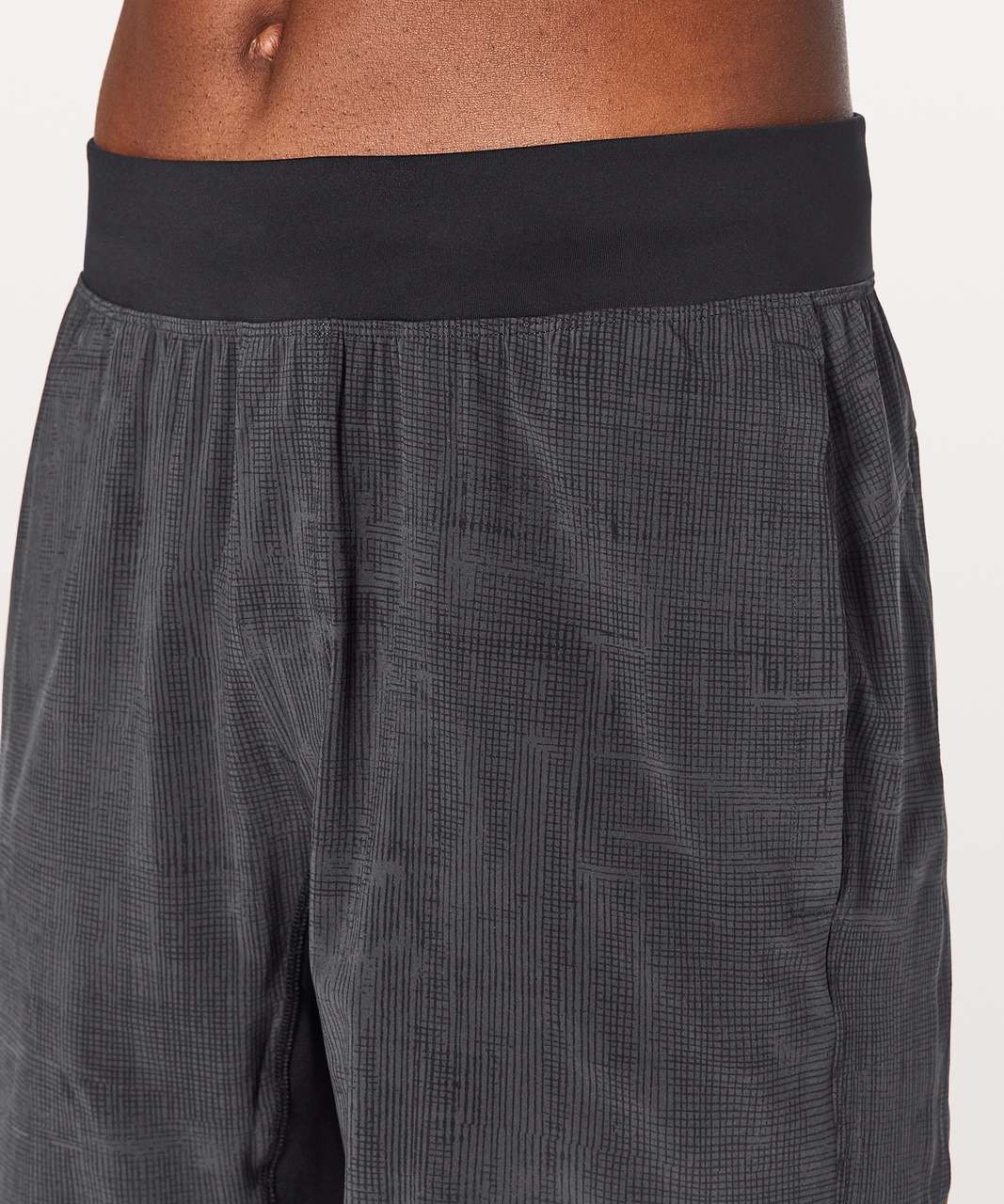 Lululemon T.H.E. Short  9" *Linerless - Grid Lines Deep Coal Black