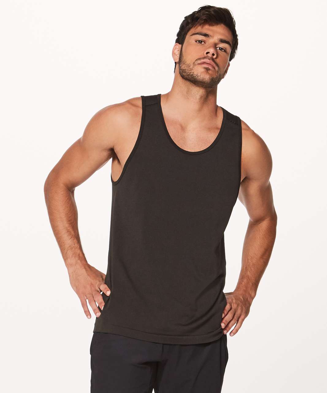 Lululemon Metal Vent Tech Tank - Black / Black (First Release) - lulu ...