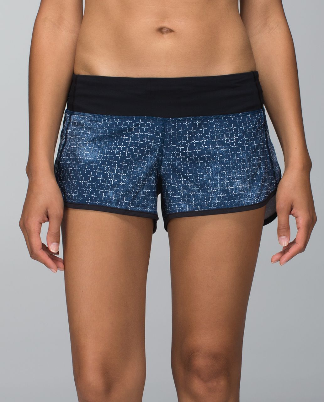 Lululemon Run:  Speed Short *Sashiko - Exploded Sashico Cross Inkwell Ghost / Black / Inkwell