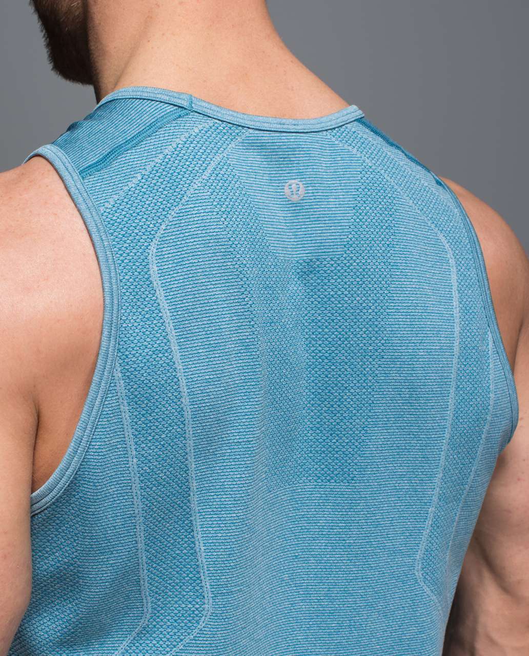 Metal Vent Tech Sleeveless Shirt 2.0, Disconnect Marble Dye Symphony Blue/Mineral  Blue