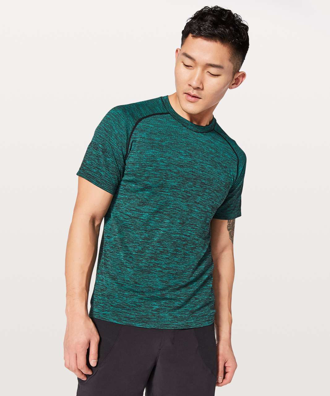 Lululemon Metal Vent Tech Short Sleeve - Spirit Green / Black - lulu ...