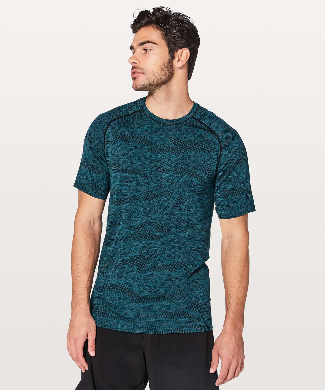 Lululemon Metal Vent Tech Short Sleeve - Black / Capri